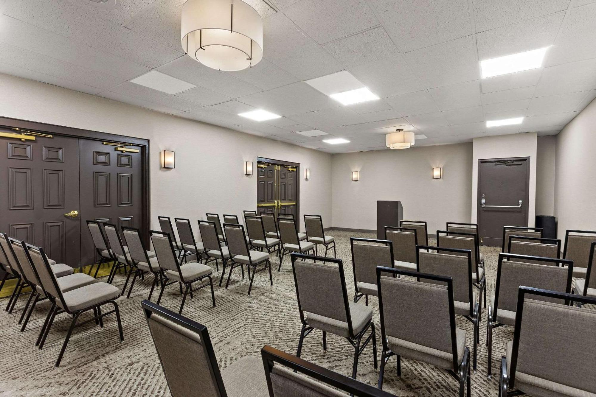 סאות בנד The Clover Hotel, Ascend Hotel Collection מראה חיצוני תמונה