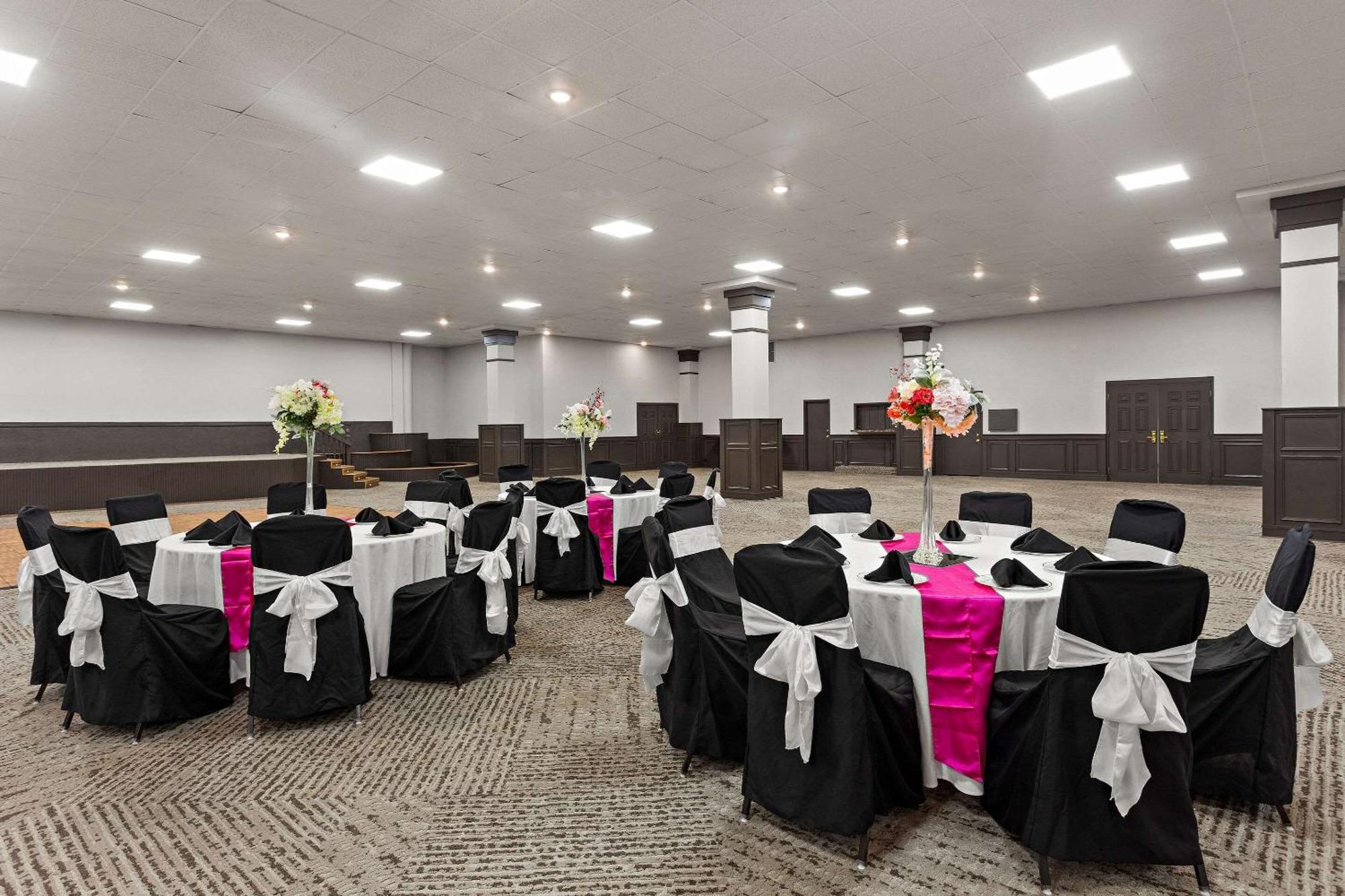 סאות בנד The Clover Hotel, Ascend Hotel Collection מראה חיצוני תמונה