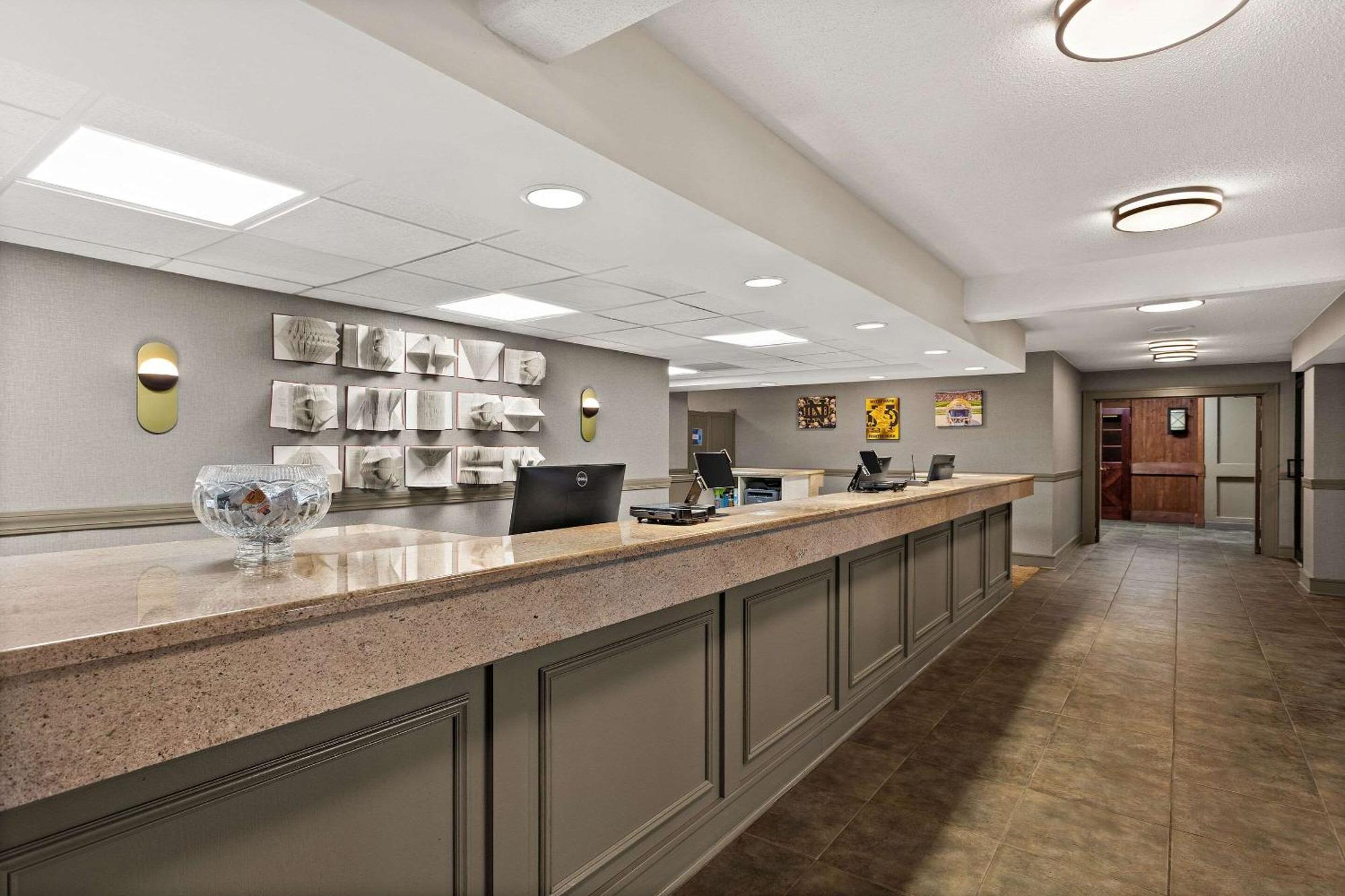 סאות בנד The Clover Hotel, Ascend Hotel Collection מראה חיצוני תמונה